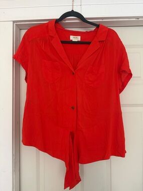 Anthropologie Red Short-Sleeve Tie-Front Button-Down Shirt